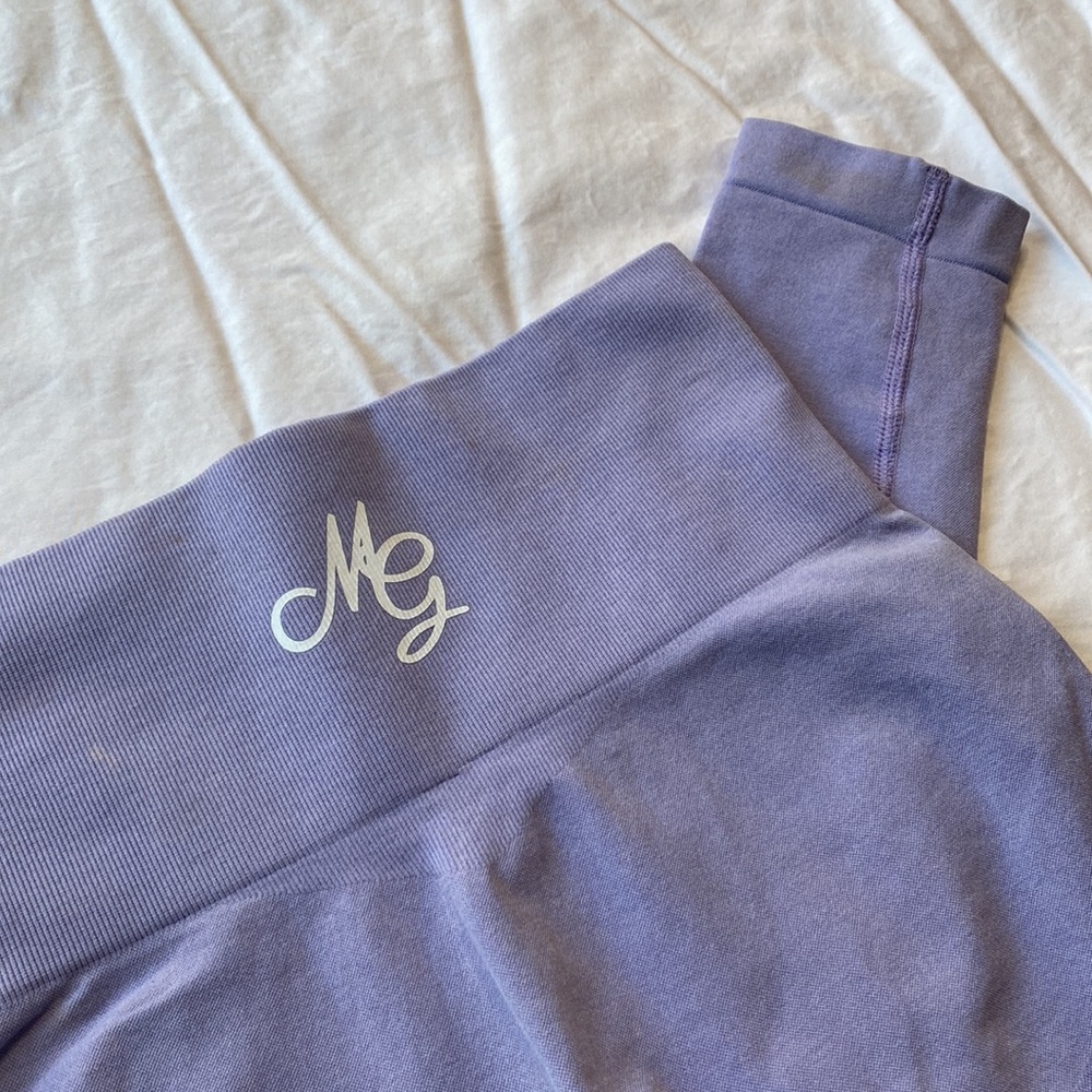 Contour Leggings - Picture 3 of 3